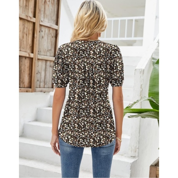 Women’s Floral V Neck Puff Short Sleeve Top Blouse - Picture 3 of 5